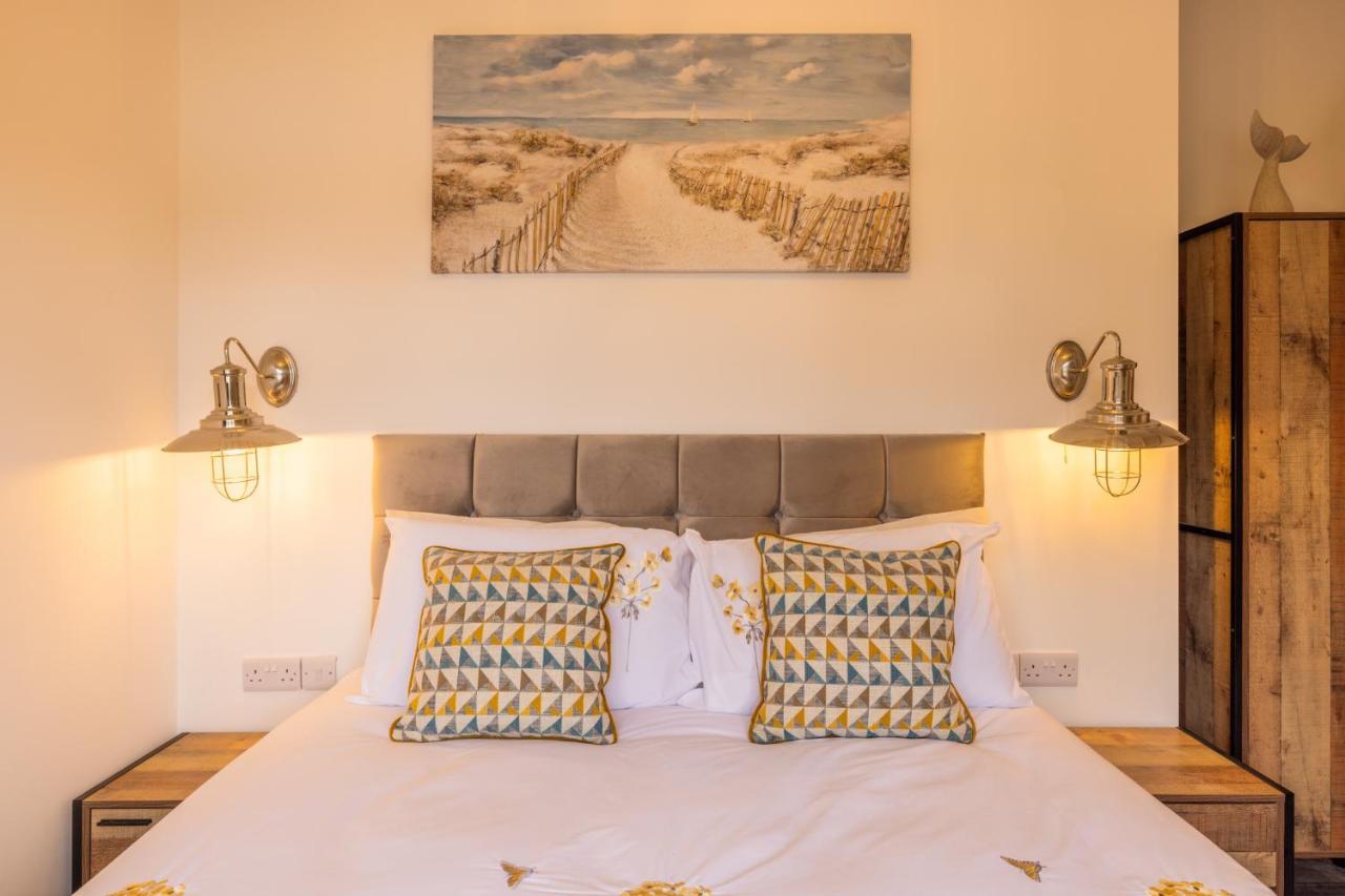 Вилла Den Of Joy Humberston Fitties Sleeps 6,Hot Tub,Log Burner Клиторпс Экстерьер фото