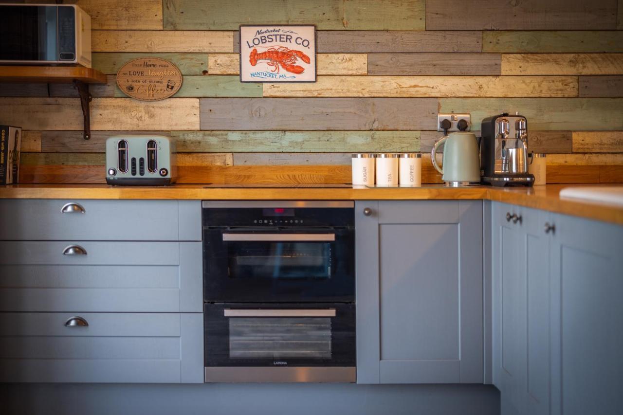 Вилла Den Of Joy Humberston Fitties Sleeps 6,Hot Tub,Log Burner Клиторпс Экстерьер фото