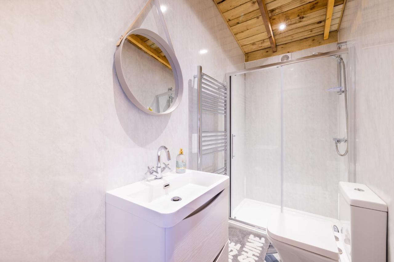 Вилла Den Of Joy Humberston Fitties Sleeps 6,Hot Tub,Log Burner Клиторпс Экстерьер фото