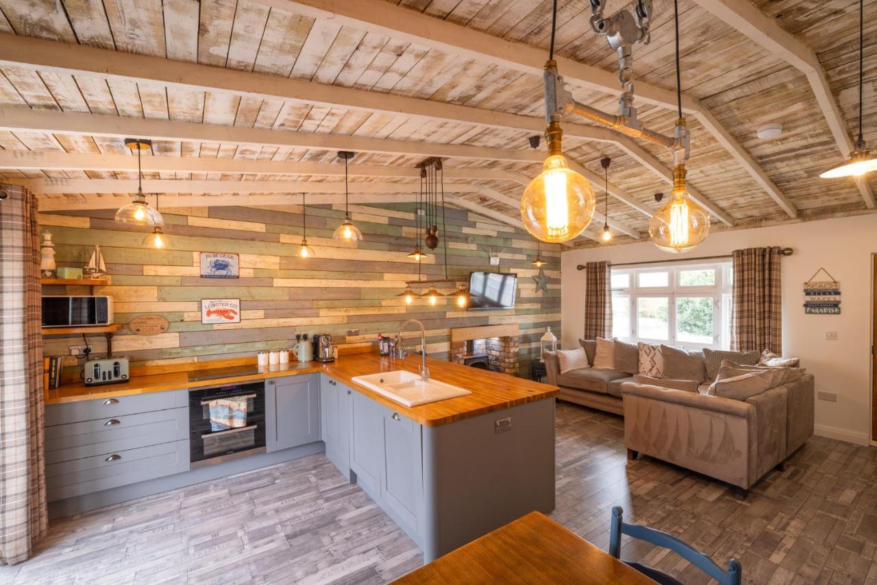 Вилла Den Of Joy Humberston Fitties Sleeps 6,Hot Tub,Log Burner Клиторпс Экстерьер фото